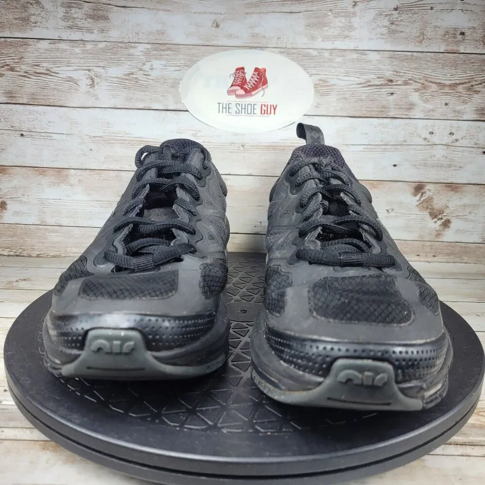 Nike Air Max Genome 6Y/ Women Size 7.5 Low Black Anthracite Athletic Shoes
